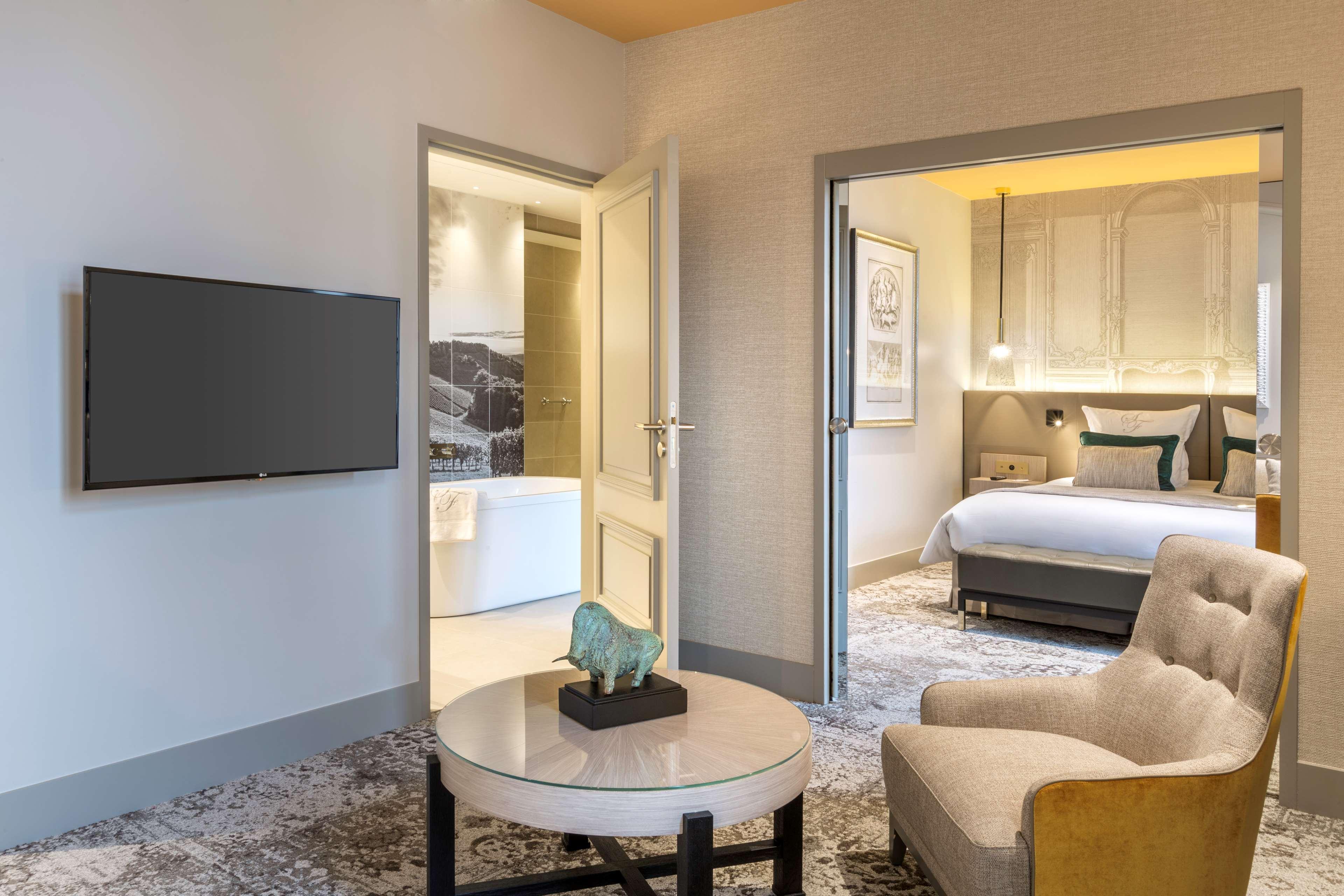 Hotel & Spa Les Sept Fontaines Best Western Premier Турню Екстериор снимка